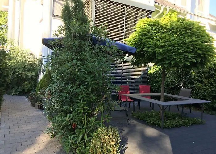 Michaela Koest Apartman *